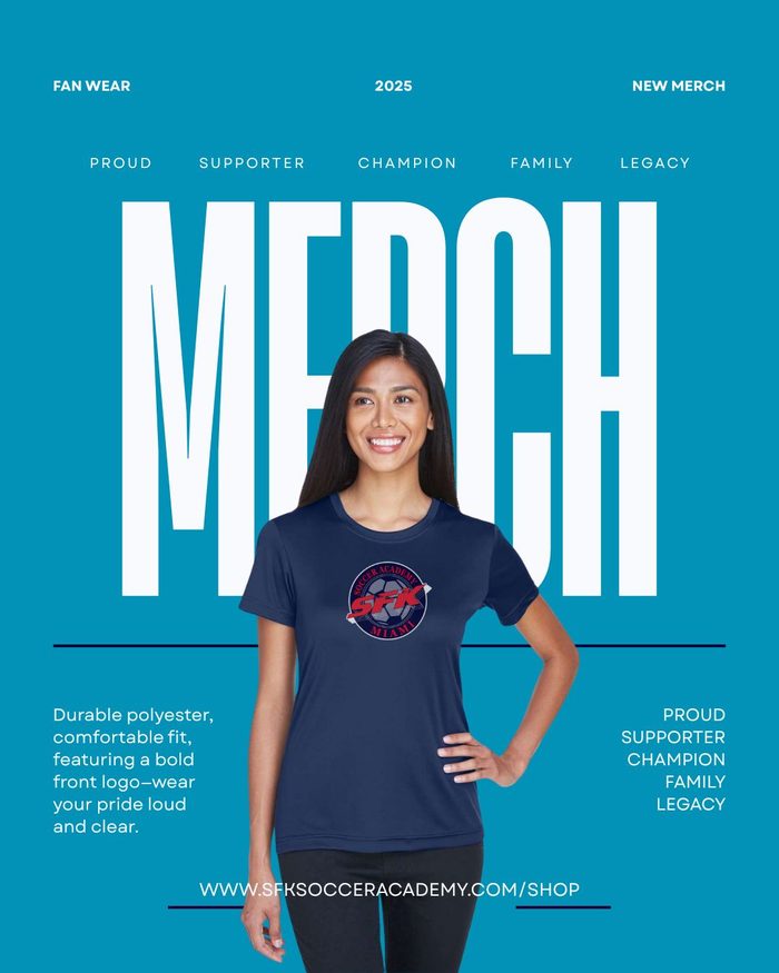 Women's navy fan wear tee with big logo
